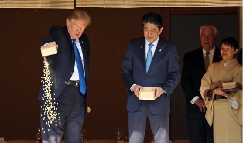 Donald-Trump-v-Abe.jpg - 46.13 kB